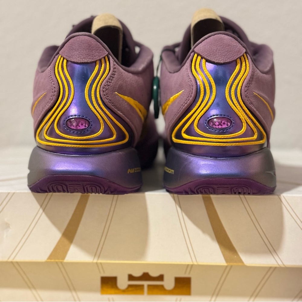 NIKE LeBron XXI Purple Rain NEW with Box Authenticated Size 12.5